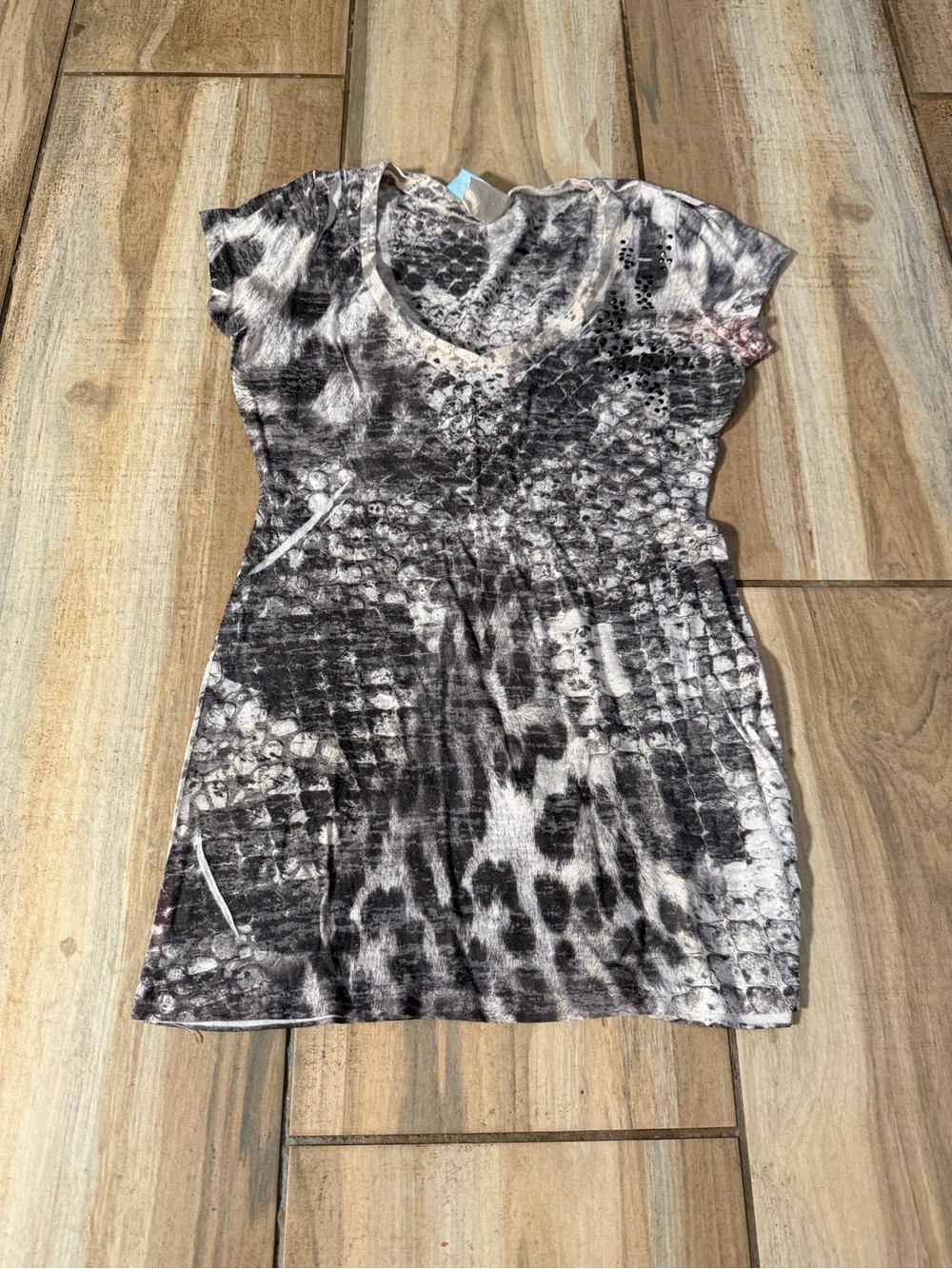 Women's Y2K Grey Animal Print Short Sleeve Top